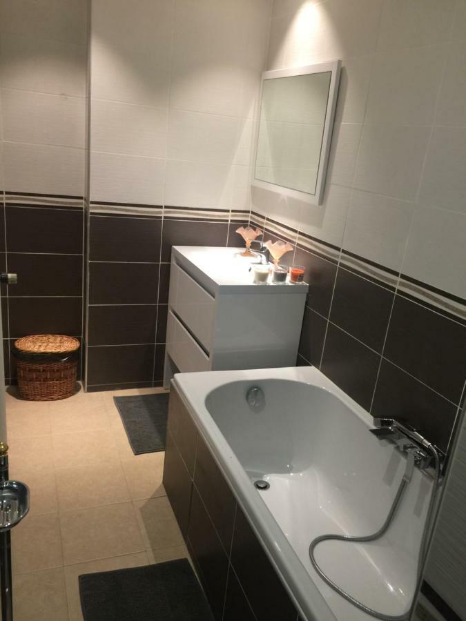 Gite 100M2, Jardin Prive, 3 Chambres A Mondelange Bagian luar foto